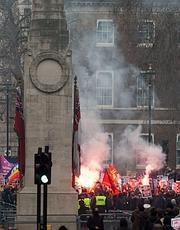 Fuertes protestas en Reino Unido contra el aumento de las tasas universitarias