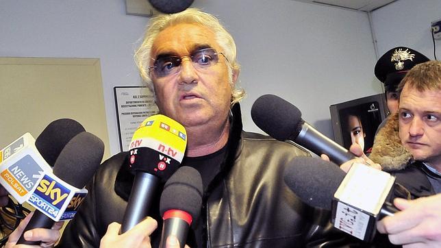 Briatore: «Apuesto a que Robert vuelve en seis meses»