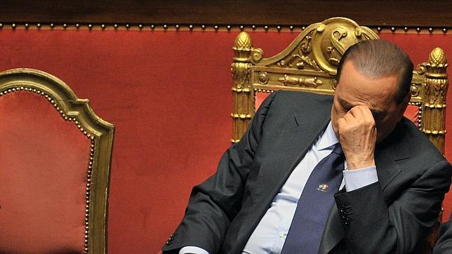 La oposición pide la dimisión de Berlusconi por el «caso Ruby»