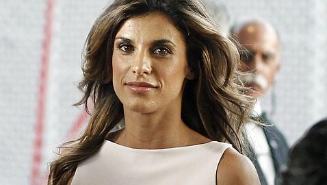 Elisabetta Canalis sustituye a Carla Bruni