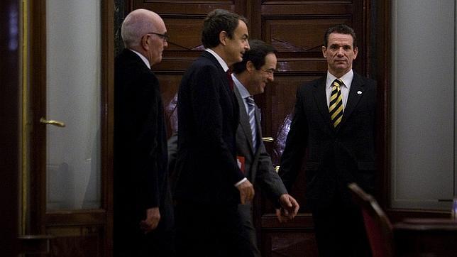 Zapatero, a Bono: «Ha levantado más expectación hablar contigo que con Obama»