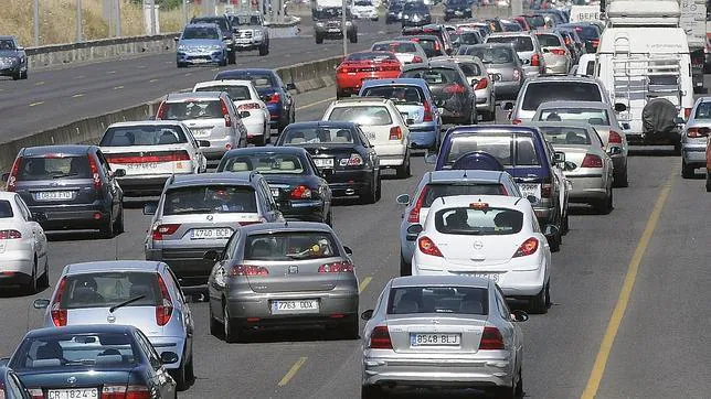 Los clubes automovilistas cuestionan la utilidad de reducir la velocidad máxima a 110 km/hora