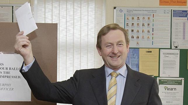 Los sondeos dan la victoria a los conservadores en Irlanda
