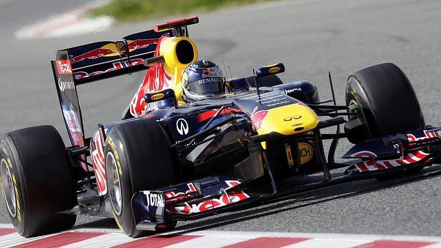 Vettel mantiene el dominio de Red Bull en Montmeló