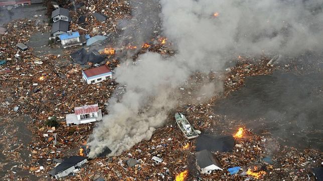 Fotos aéreas del terremoto y posterior tsunami que ha arrasado Japón