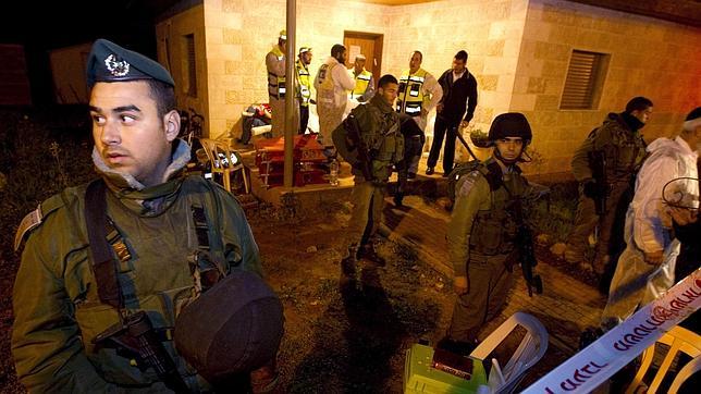 Israel construirá 500 nuevas casas en los asentamientos en respuesta al asesinato de una familia de colonos