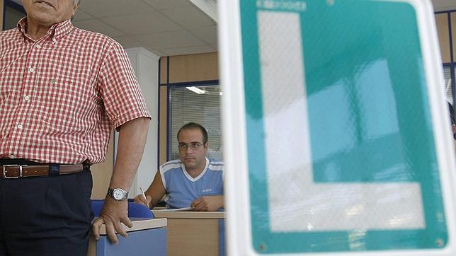 Los conductores noveles podrán circular a más de 80 km/h a partir de mañana