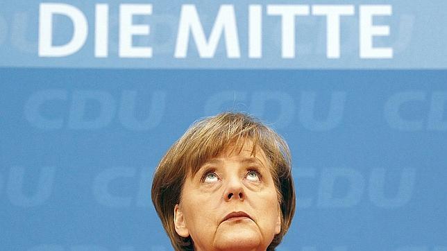 Angela Merkel admite que la derrota electoral ha sido «dolorosa»