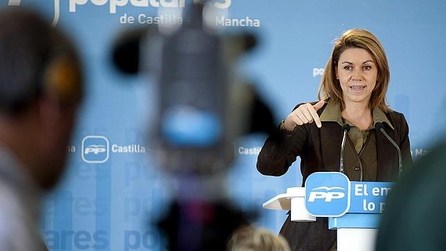 Cospedal ve «alarmantes» los datos del paro y responsabiliza a quienes apoyan a Zapatero