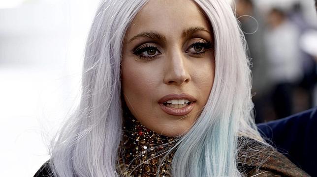 Lady Gaga es la madrina del hijo de Elton John y David Furnish