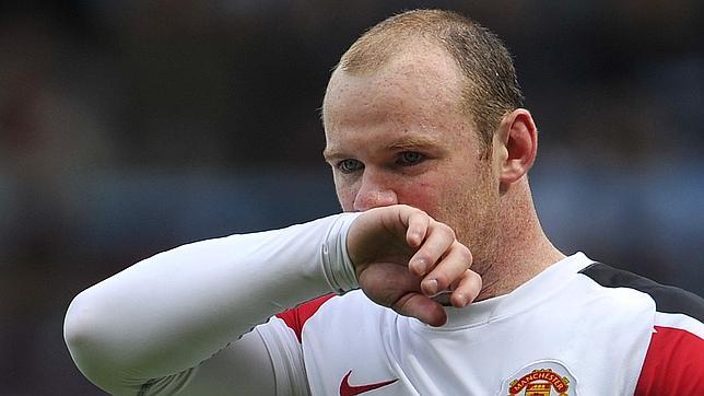 Rooney apela su sanción, pero se queda sin refresco