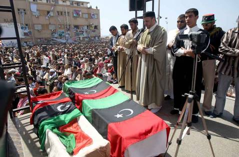 Gadafi bombardea Misrata con un centenar de misiles