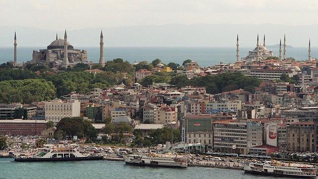 Erdogán quiere dividir Estambul en dos ciudades