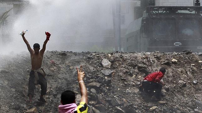 La oposición yemení cede y acepta participar en un gobierno de transición