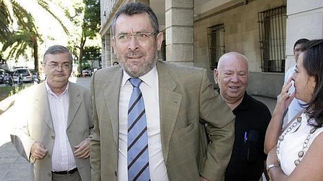 El ex delegado de Empleo imputado por los ERE, sorprendido porque la Junta se oponga a investigar