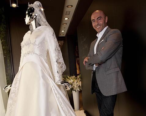 Los tres vestidos de Pronovias para la futura Princesa