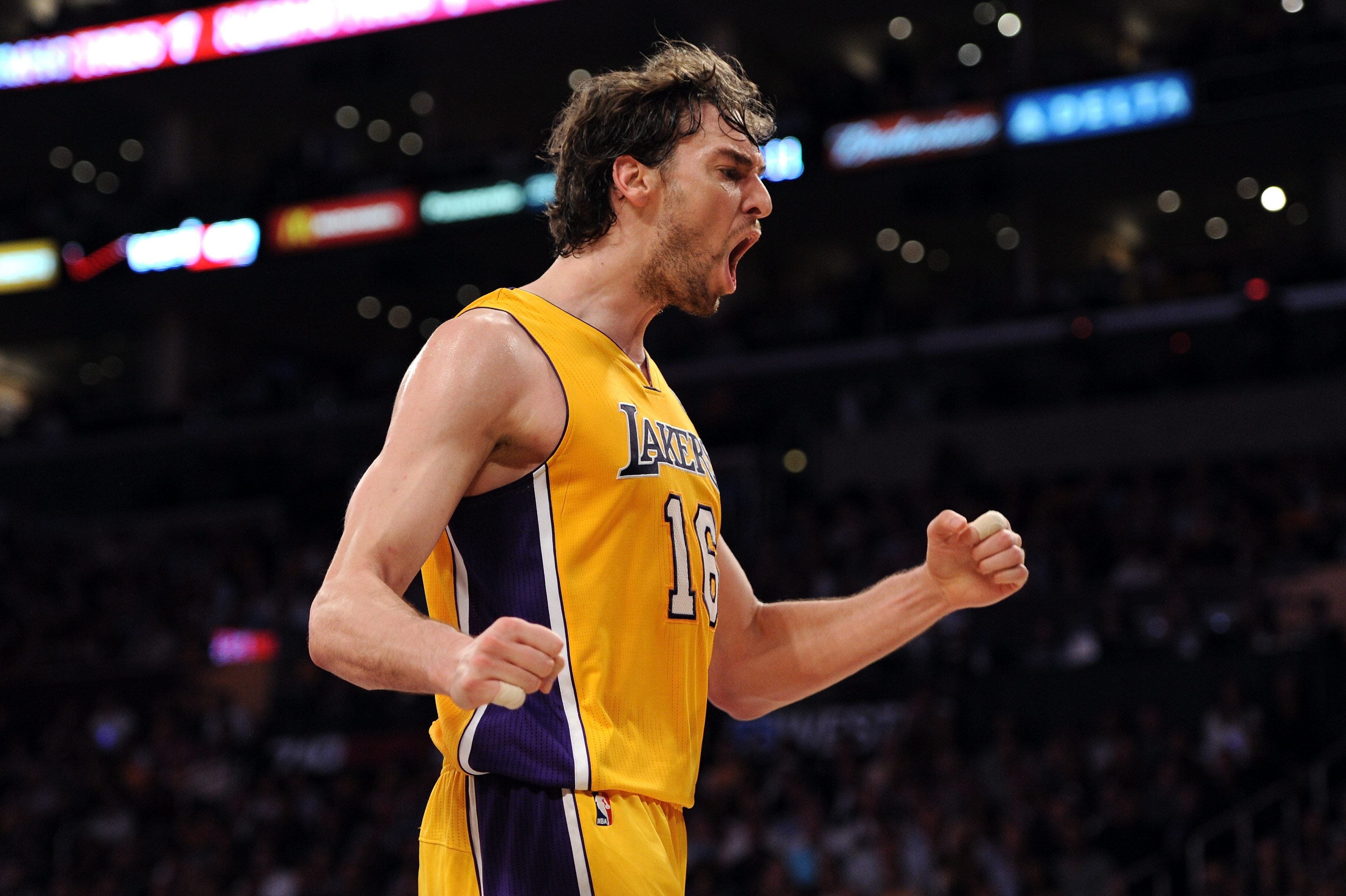 Primer match ball para los Lakers