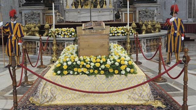 Juan Pablo II descansará entre dos reinas: Matilde de Canosa y Cristina de Suecia