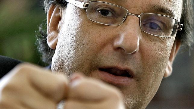 Zapatero envía un emisario a hablar con Caruana tras el último incidente en Gibraltar