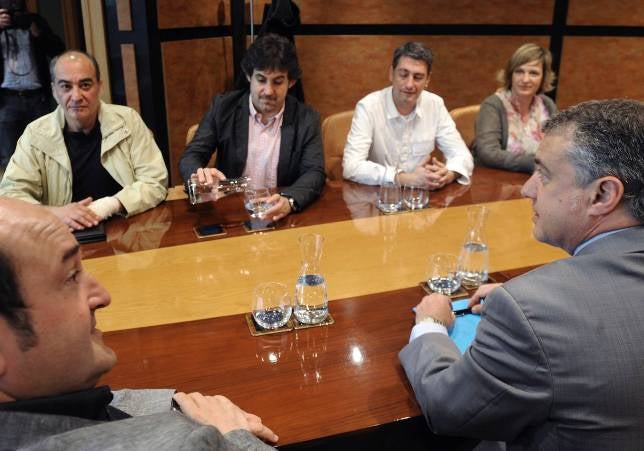 El PSOE transmite al TC sus profundas discrepancias internas antes del fallo