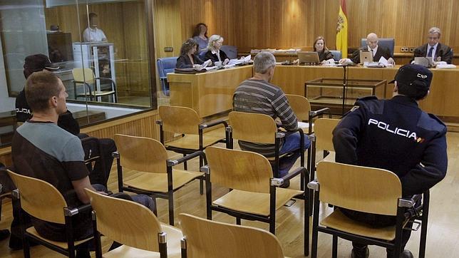 Portu y Sarasola fingieron ser gendarmes para robar la caravana que explotó en Castellón en 2007