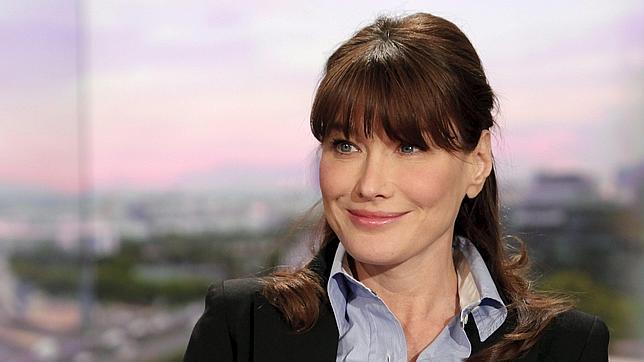 El padre de Nicolás Sarkozy confirma que Carla Bruni está embarazada