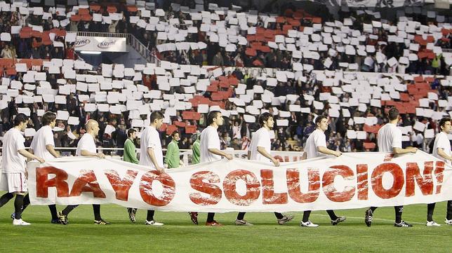 Rayo Vallecano: El año que un barrio devolvió el romanticismo al fútbol