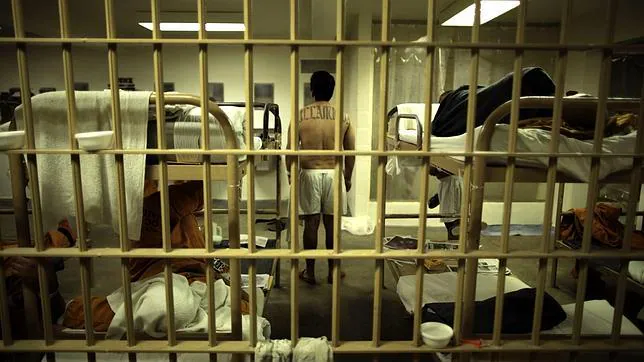 A las cárceles de California le sobran 30.000 presos