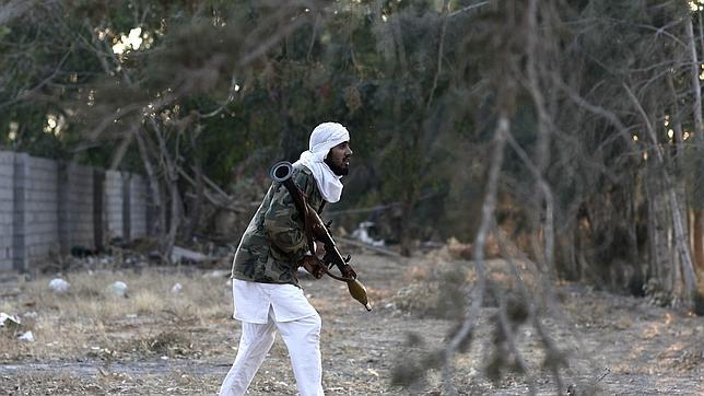 La OTAN y sus aliados acuerdan ampliar 90 días la misión internacional en Libia