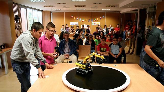 Robots bajo control muy remoto