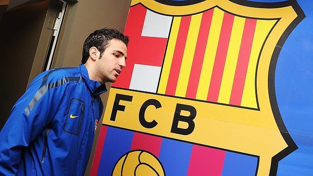 Cesc podría tener el visto bueno de Wenger para fichar por el Barcelona