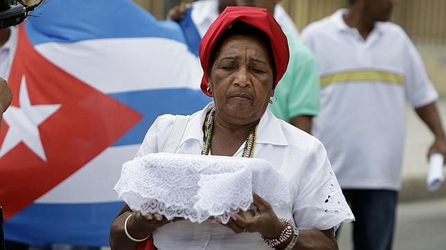 La familia de Orlando Zapata se exilia en Miami por la presión del régimen castrista