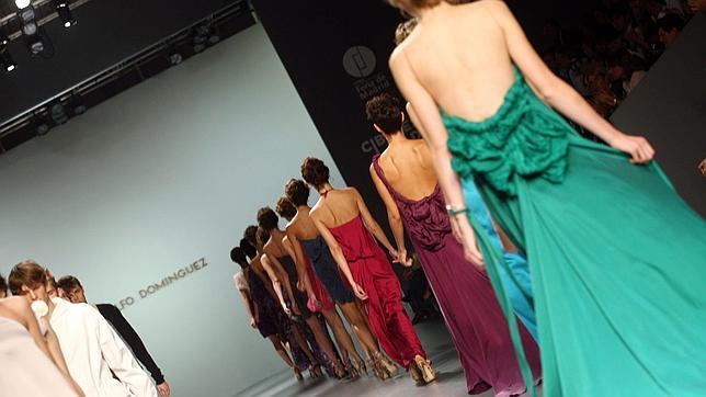 Adolfo Domínguez vende un 14% menos en España desde el inicio de la crisis