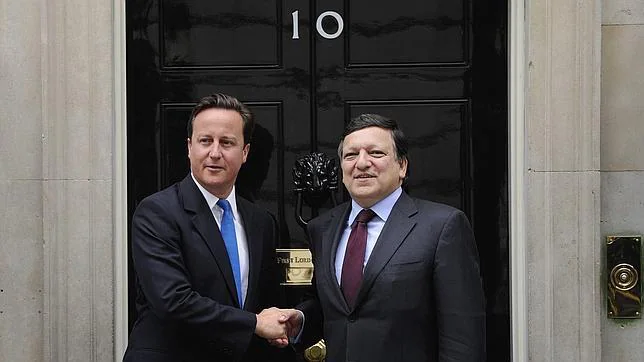 Cameron: «Gracias a Dios, Reino Unido no está en la eurozona»