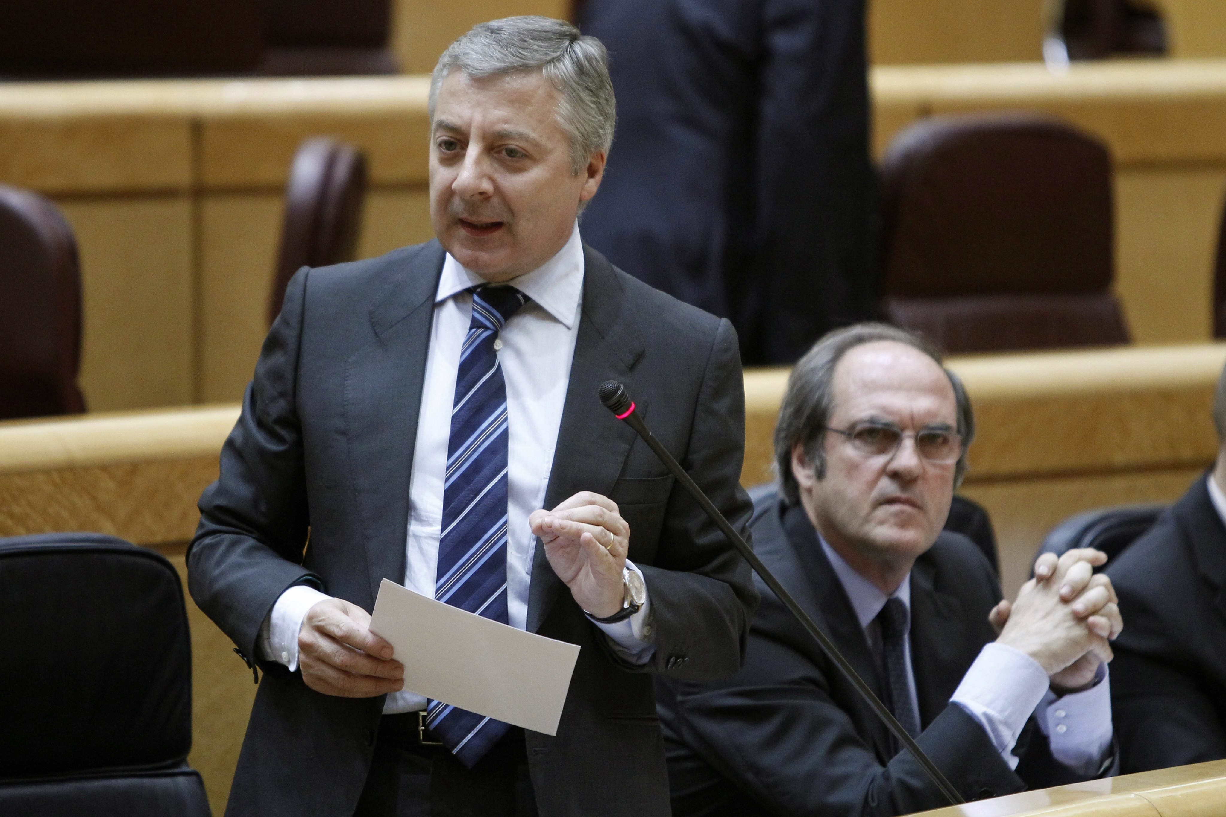 Blanco anuncia que la línea de AVE Orense-La Coruña se inaugurará el 10 de diciembre