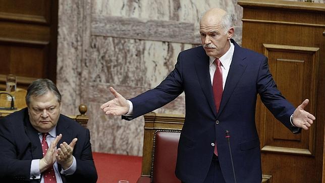 La oposición griega rechaza los nuevos recortes y pone en peligro el rescate