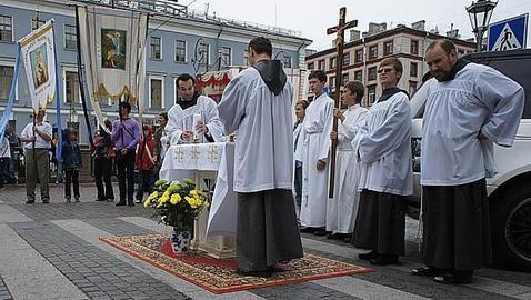 Primera procesión del Corpus Christi en Rusia después de casi un siglo