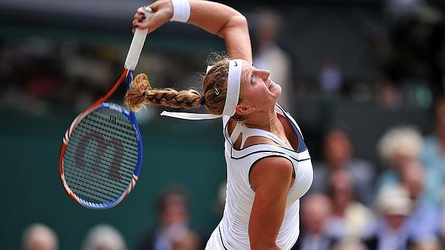 Kvitova supera a Azarenka y se mete en la final