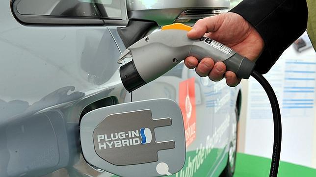 EE.UU. asegura que los vehículos de combustión tradicional desaparecerán en 2030