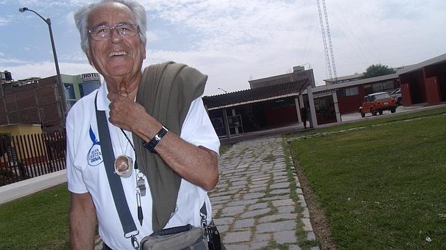Garrido: «Los jóvenes participan en la misa con naturalidad. La religión aquí les ayuda y les da confianza»
