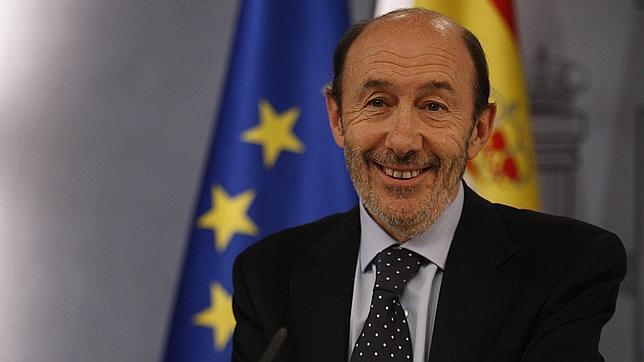 El Comité Federal del PSOE ratifica a Rubalcaba como candidato