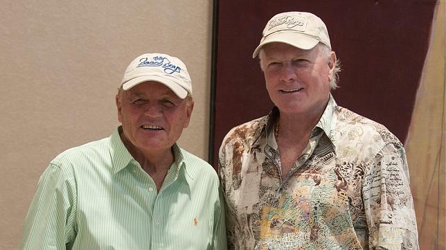 Bruce Johnston: «Lo mejor es ver en los conciertos a gente de nuestra edad que va con sus nietos»