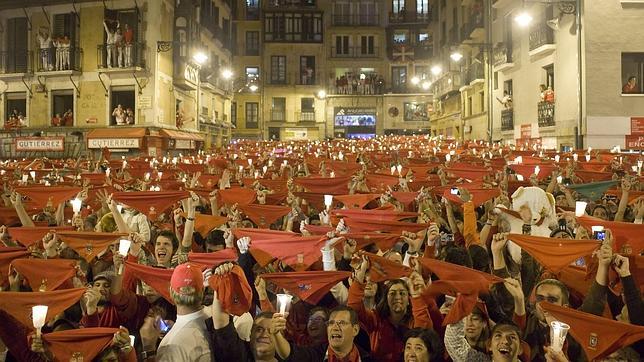 Pamplona dice adiós a los sanfermines 2011