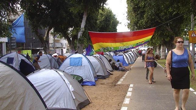 Los israelíes se «indignan» y acampan en varias ciudades por una vivienda digna
