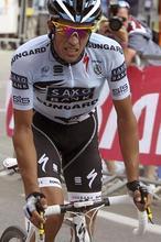 Cavendish gana en París y Evans confirma su triunfo