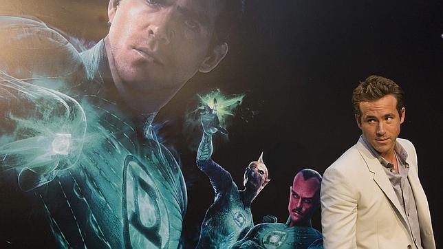 Ryan Reynolds: «Soy capaz de dar un puñetazo, hacer una broma y besar a la chica...»