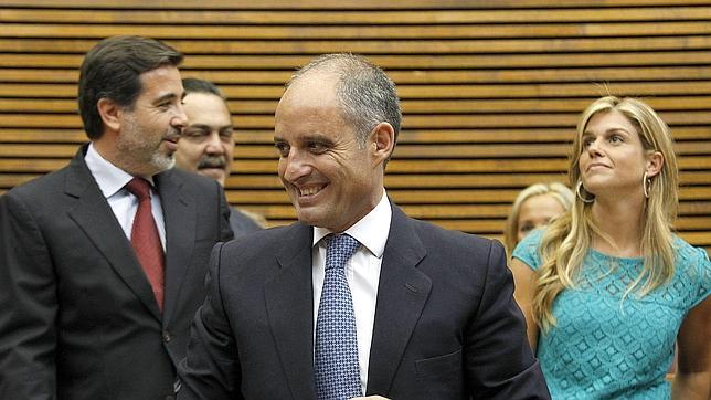 Camps seguirá como diputado pero sin cobrar