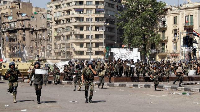 El Ejército egipcio detiene a un periodista catalán de TV3 en la plaza Tahrir