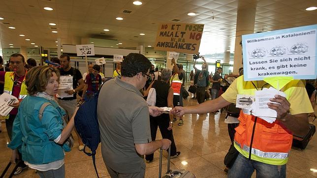 «Bienvenido a Cataluña: No enferme, no hay ambulancias»