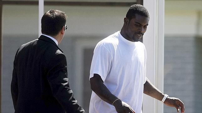 Nike absuelve a Michael Vick